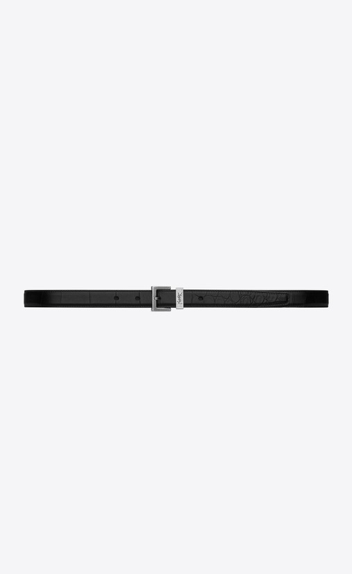 passant buckle belt in black crocodile embossed leather